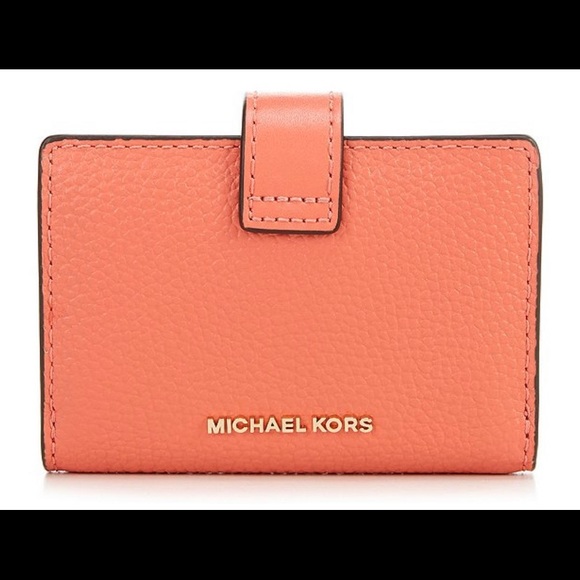 Michael Kors MK Charm Small Tab Pebble Leather - Picture 2 of 3